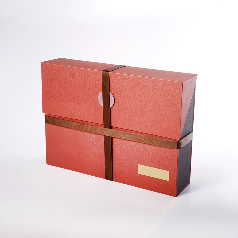 Personalizado elegante quadrado de luxo vermelho de papel magnético duplo camada de embalagem de presente aberto com fita
